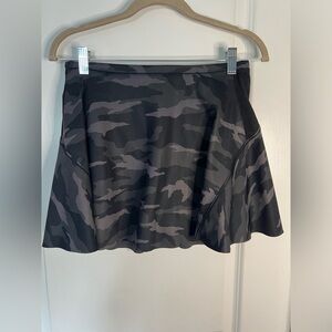 Athleta Women’s Gray Black Camo Match Point Skort - Size XS